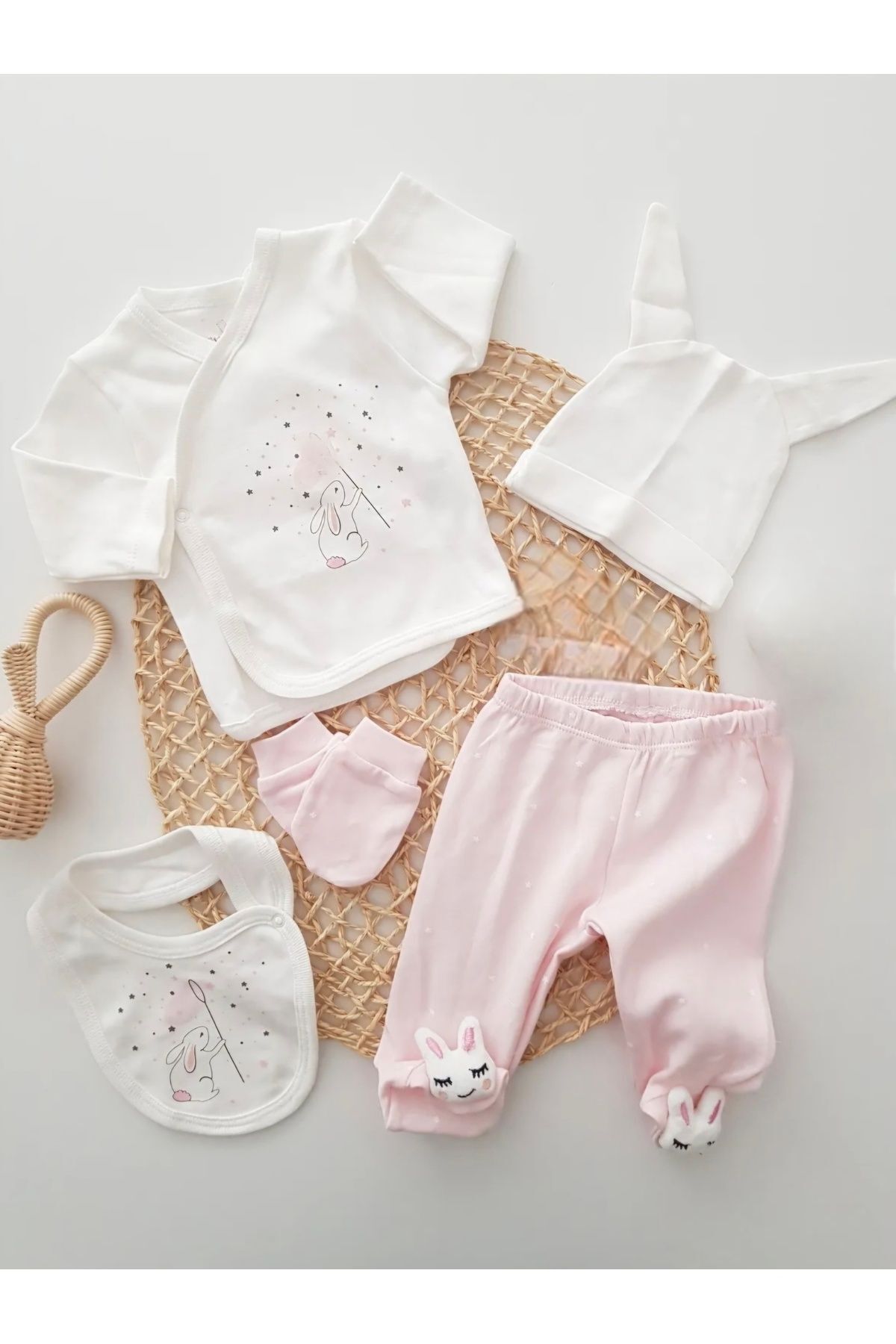 Pembe tavşanlı Çıngıraklı 5li bebek hastane çıkışı