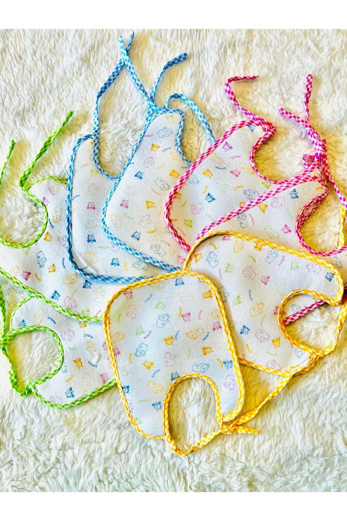 Sıvı Geçirmez Bağcıklı Karışık Desenli 8 Adet Kız Erkek Mama Önlük