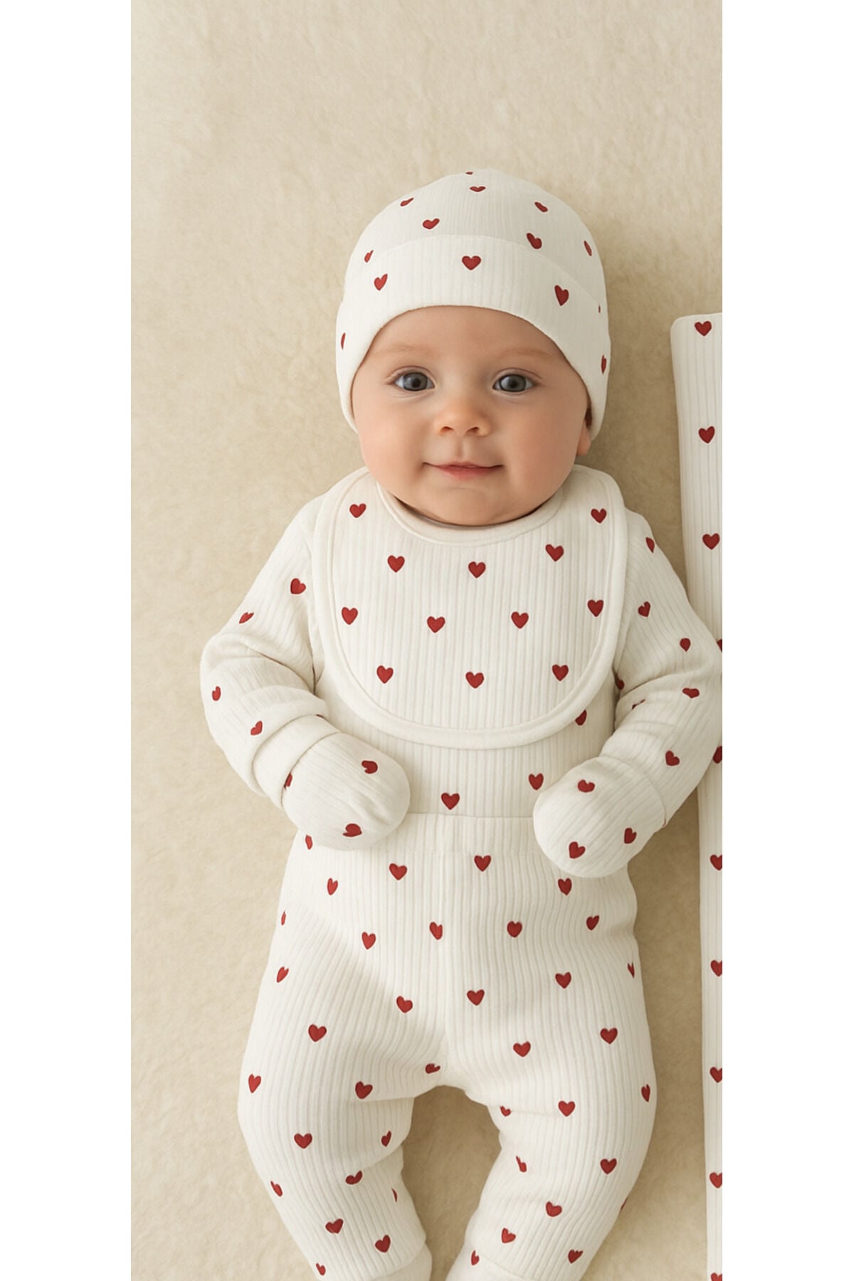 Mavi Baby Ayıcık Desenli 6 Parça Battaniyeli Yenidoğan Pamuk Takım Hastane Çıkışı Beyaz 5Li Fitilli Kalp Set - 0-3 Ay