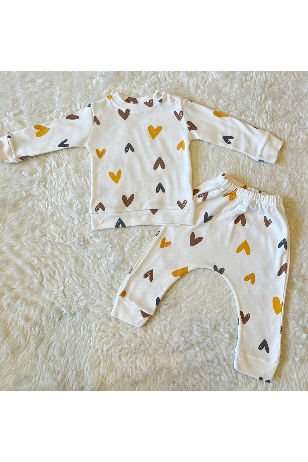 Kirazlı Organik Omuzdan 2’li Fitilli Kumaş Kız Bebek Çocuk Alt Üst Pijama Takımı Kahve Love - 6-9 Ay