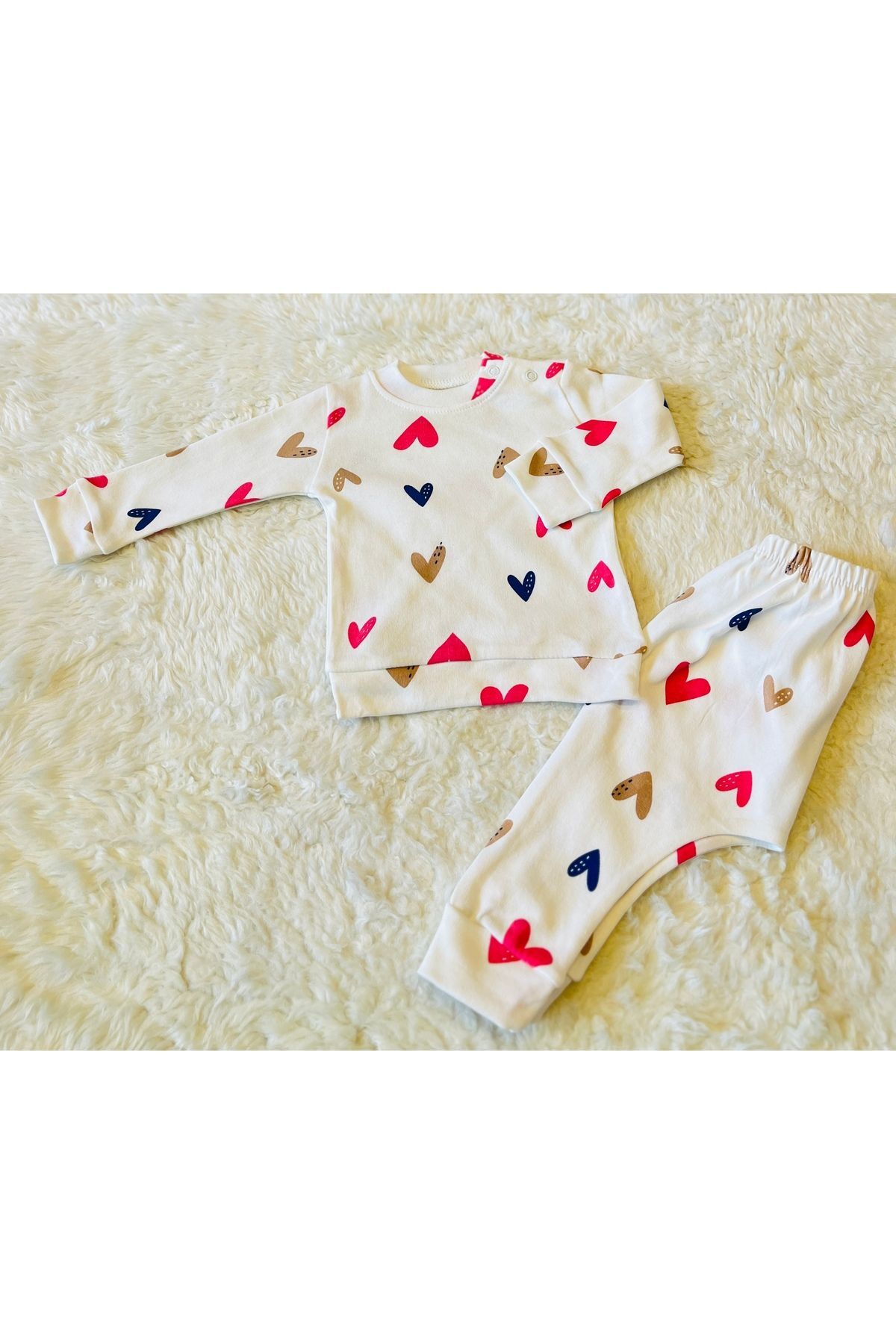 Kirazlı Organik Omuzdan 2’li Fitilli Kumaş Kız Bebek Çocuk Alt Üst Pijama Takımı Pembe Love - 0-3 Ay