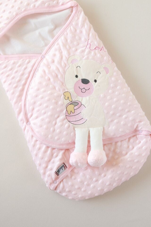 Kız Bebek Pembe Sevimli Ayıcık Nakışlı Velboa Pamuk Kundak Açık Pembe - 0 - 12 Ay