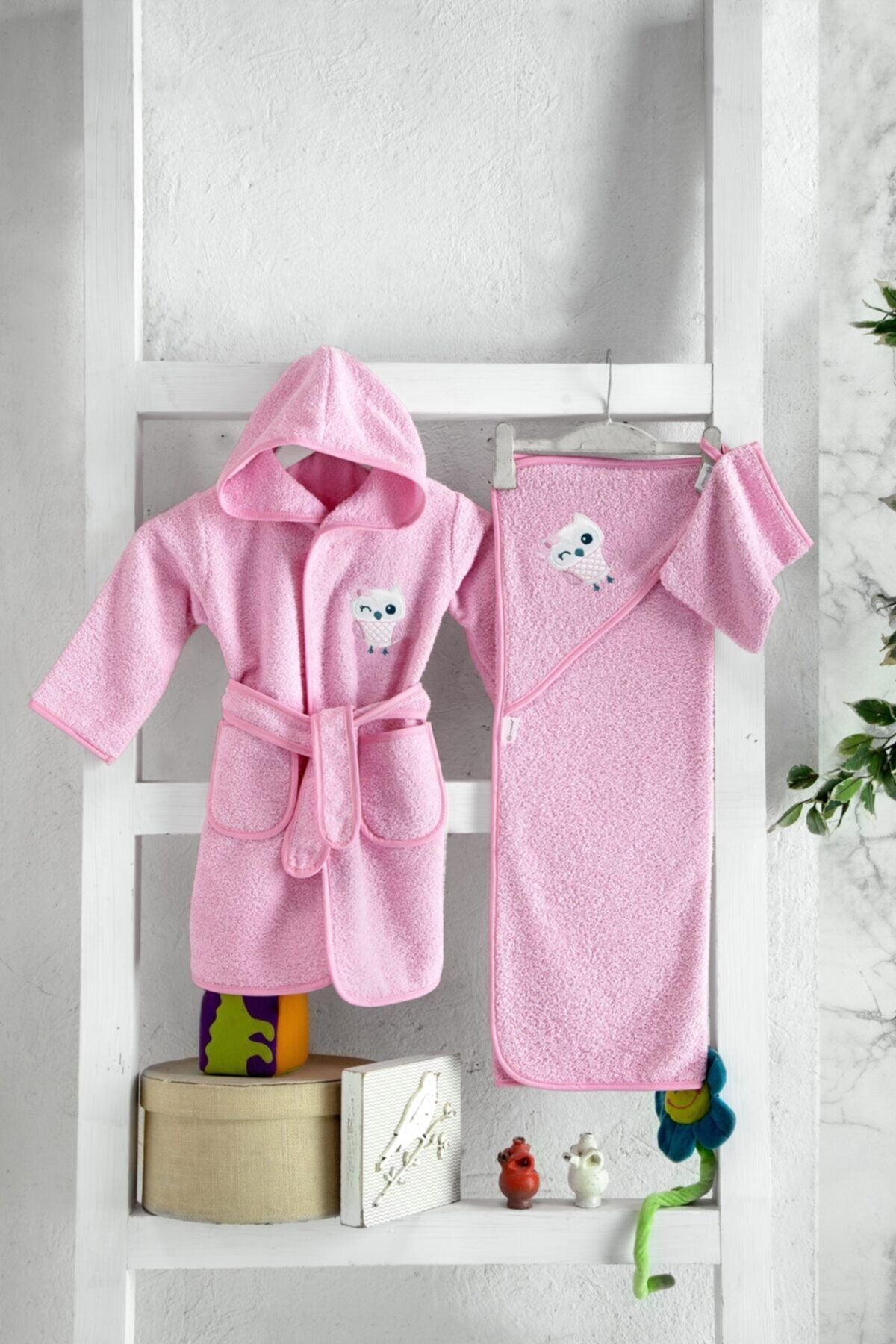 Sarı 3 Parça Bebek Çocuk Bornoz Seti Pembe