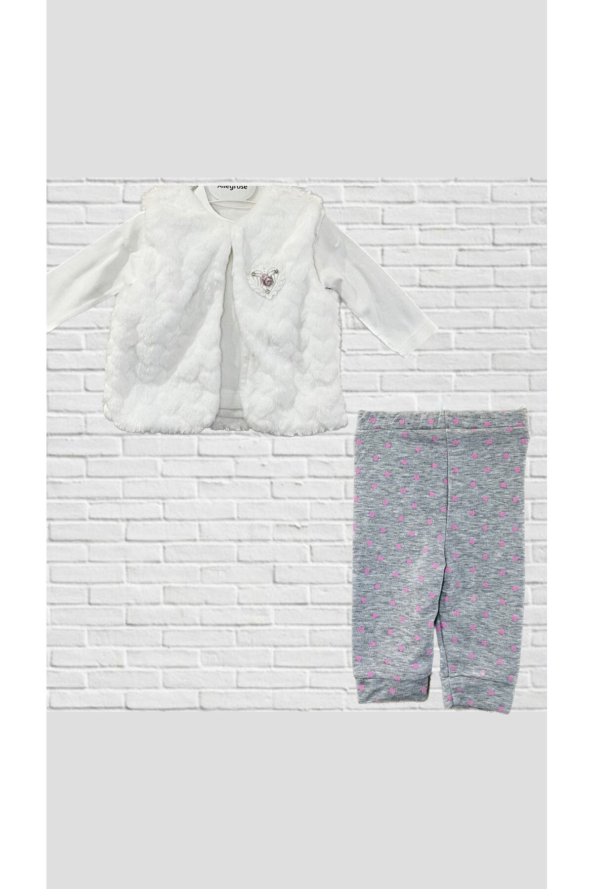 Deri Cep Detaylı Kapşonlu Uzun Badili Yelekli 3’lü Erkek Bebek Çocuk Takım Beyaz - 6 Ay